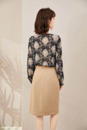 2021秋季新品韩版气质上衣，其它，秋子丰色(1F)