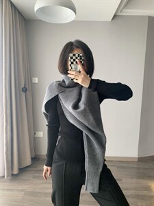 交叉高领斗篷毛衣图片