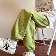 草绿色