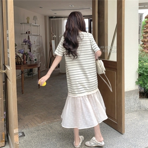 条纹连衣裙女夏2025新款高级感森系慵懒风休闲运动t恤裙爆款流行图片