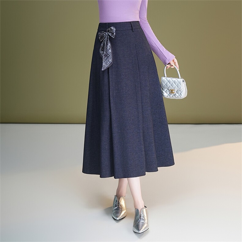 牛仔蓝气质西装半身裙女2025秋季新款宽松垂感A字大摆百褶长裙子，女装半身裙，艾米