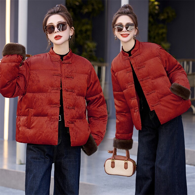 新中式风羽绒服女2025冬季新款小个子超好看洋气短款黄色厚外套图片