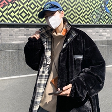 黑色