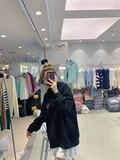 发泡连帽卫衣人，女装卫衣/绒衫，m.o