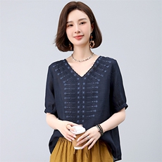 苎麻女2025年薄款V领刺绣短袖T恤棉麻松紧腰九分裤时尚，女装衬衫，独衣靓