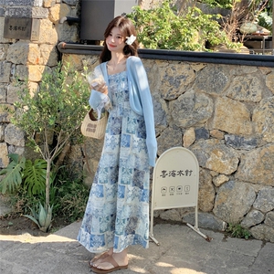 碎花吊带连衣裙冰丝针织防晒开衫两件套法式浪漫优雅度假风套装裙图片