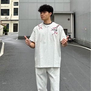 万针全刺绣工艺抖音得物高品质260克重磅纯棉双纱美式高街短袖T恤图片
