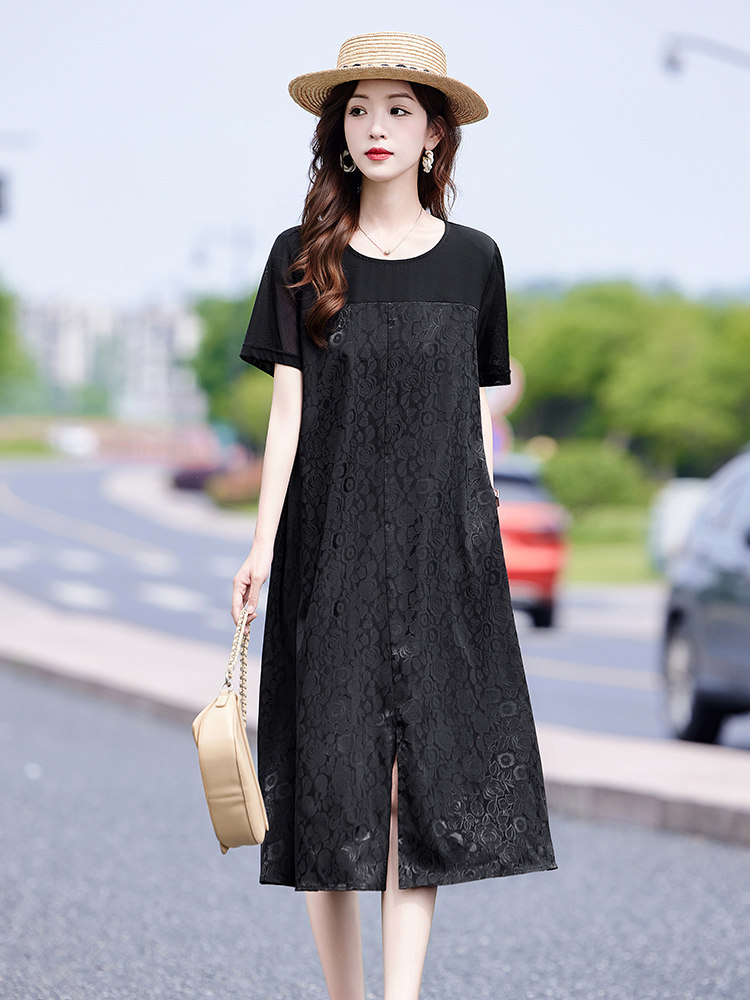 时尚休闲圆领T恤连衣裙女2025夏季中年妈妈宽松百搭印花拼接裙子,女装连衣裙,靓衣阁