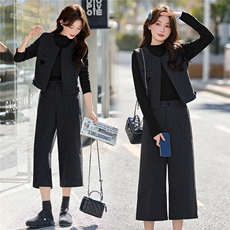 韩系灰色马甲套装女春季流行盐系又a又飒ootd三件套套穿搭宝款女，女装套装/套裙，意芙