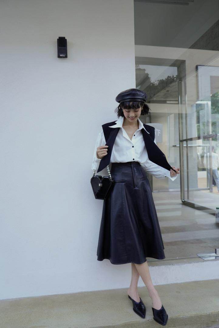 毛衣披肩衬衫配百搭皮裙，，女装针织衫/毛衣，GN