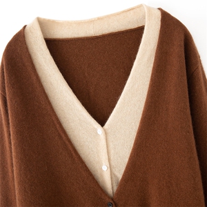 2025百搭时尚深v领假两件针织衫图片