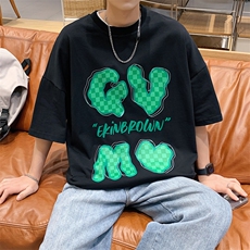 黑色