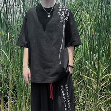 黑色