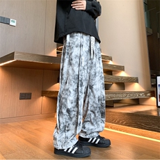 灰色
