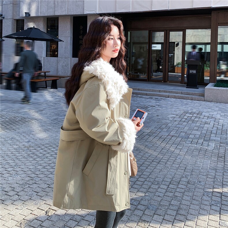 羊羔毛领卡其色派克羽绒服女冬超火好看高级小众加绒加厚工装外套,女装羽绒服,2C219