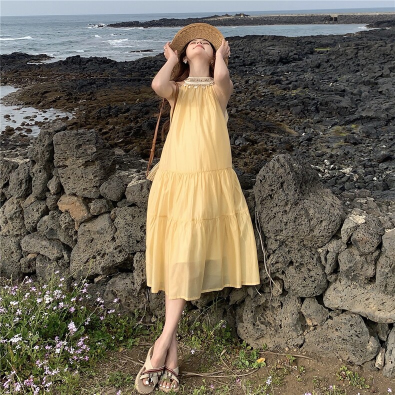 法式温柔挂脖吊带连衣裙女2025夏季新款海边度假风超好看显瘦长裙,女装连衣裙,2D045