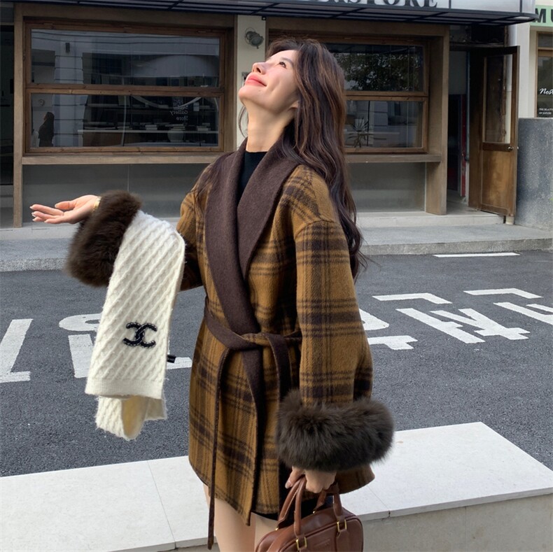 现货新款双面羊绒大衣带袖毛格子配腰带时尚洋气,女装双面呢大衣,网红馆