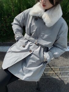 百搭风衣版羽绒服图片