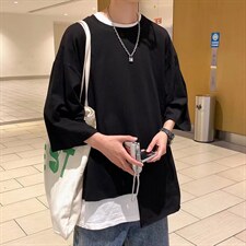黑色