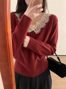 百搭女秋冬优雅气质V领蕾丝拼接羊毛衫显瘦修身长袖针织毛衣舒适图片
