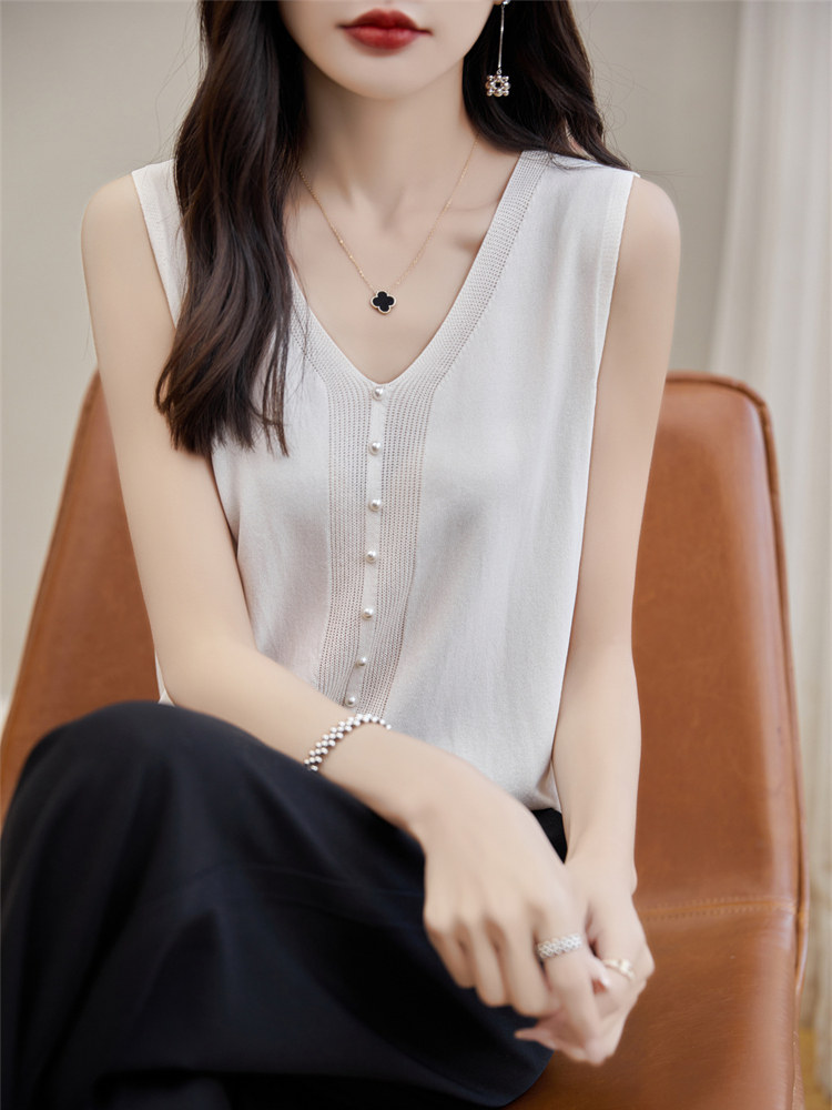 透气冰丝针织吊带背心女V领轻薄修身遮副乳夏季内搭无袖钉珠上衣,女装背心吊带,暖姿羊绒