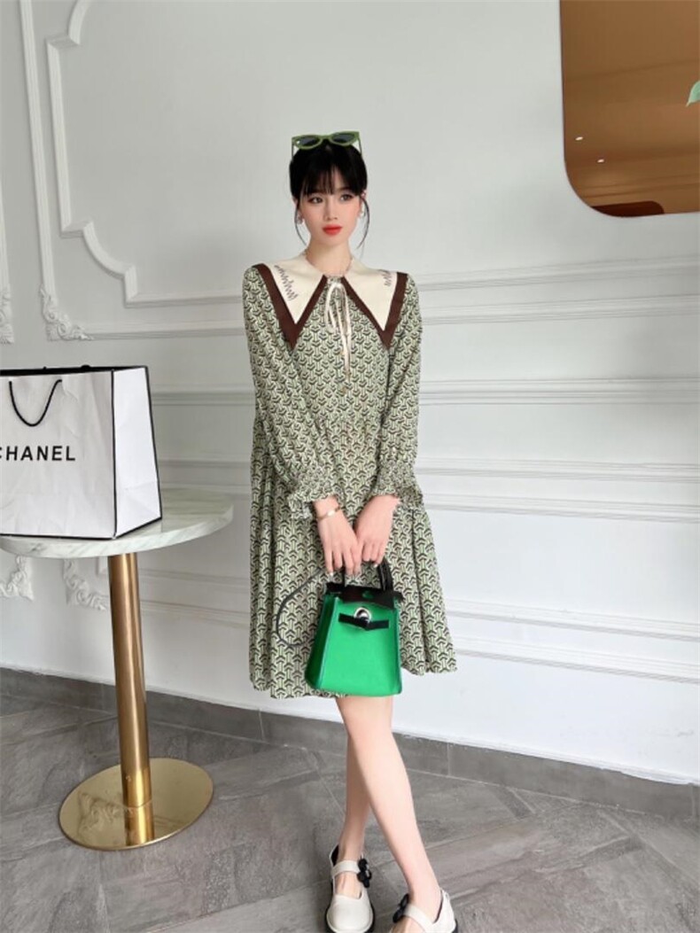 韩版碎花雪纺连衣裙，女装连衣裙，艾美欧歌