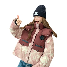 独特超好看撞色短款连帽工装派克羽绒服女冬2024新款小众设计外套，女装羽绒服，2C269