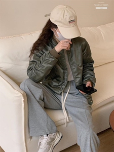 现货：冬季羽绒服系列图片