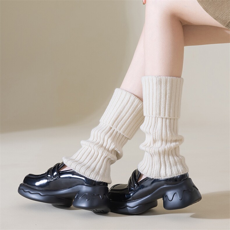 2025年秋季女子简约中筒四季通用纯袜套时尚百搭,饰品袜子,锦驼羊绒