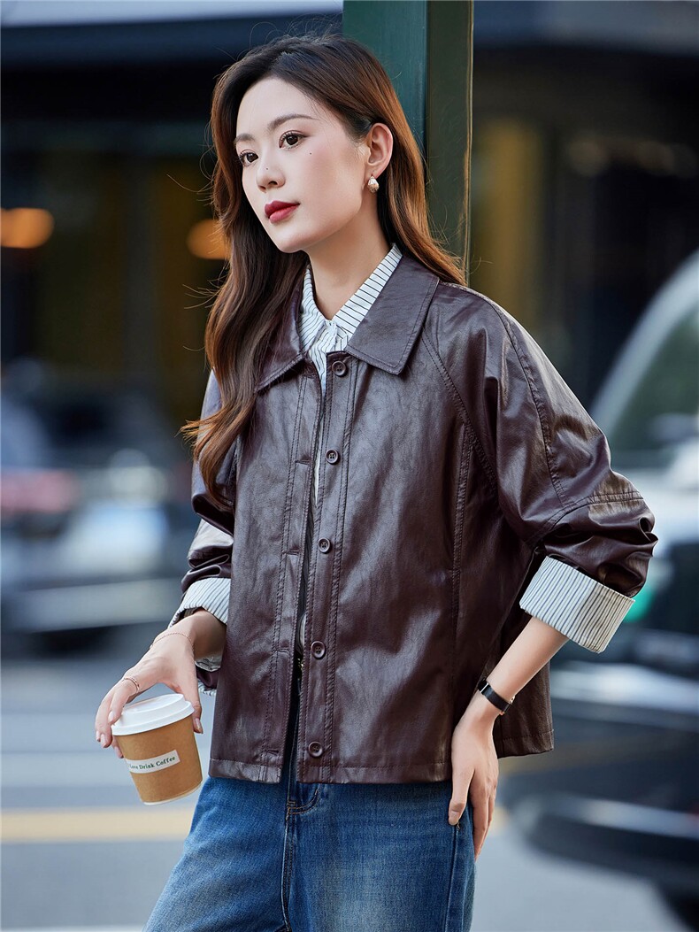 时尚翻领皮衣外套女2025春秋新款条纹拼接PU皮夹克短款高级感上衣,女装短外套,靓衣阁