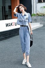 2021夏季新款潮流时尚个性气质翻领休闲舒适牛仔两件套，女装套装/套裙，魅影