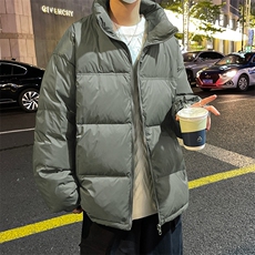 灰绿色