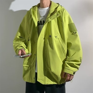连帽春秋季宽松日系冲锋衣男图片