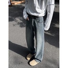 蓝色