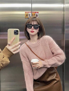 秋冬羊毛针织衫女圆领韩版短款显瘦纯色打底衫图片