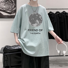 灰绿色