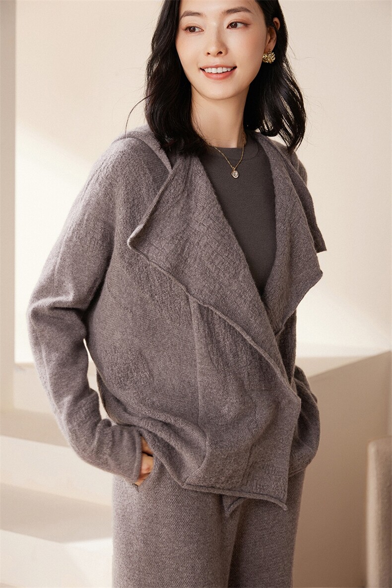 新品山羊绒国风新中式浮雕花纹阔版开衫复古外套女精致大气,女装羊绒衫,江帆羊绒