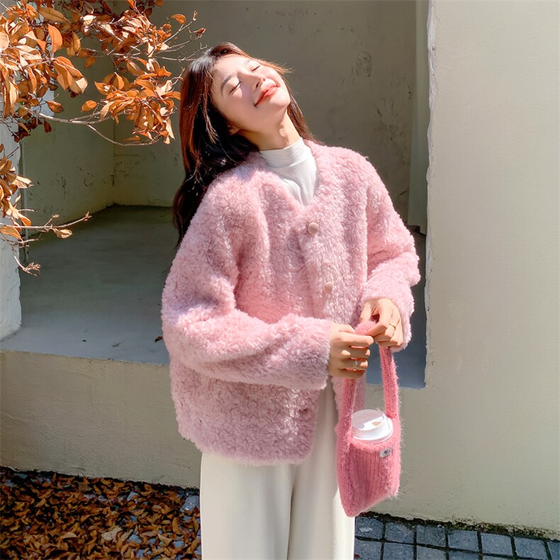 粉色温柔保暖皮毛一体上衣女冬季2025羊羔毛厚外套，女装羊羔毛/颗粒绒，浙宝106