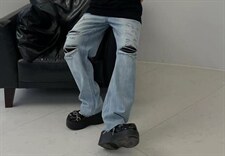 （现货）破洞牛仔裤，女装牛仔裤，UDF