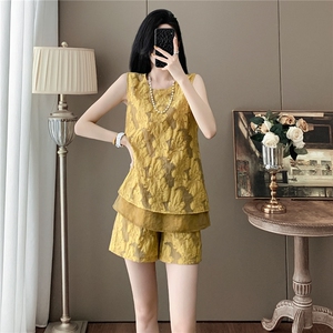 潮牌新中式黄色无袖上衣短裤两件套女夏新款时尚气质减龄套装图片