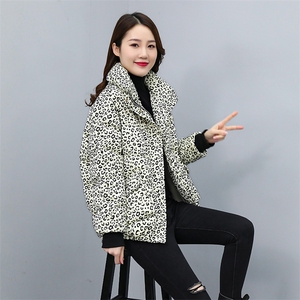 2025冬装新款羽绒服休闲短款面包服图片