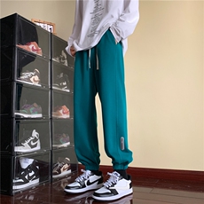 绿色