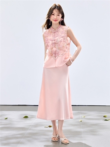 夏季新款现货！2026新中式薄款温柔风重工刺绣马甲+吊带长裙套装图片