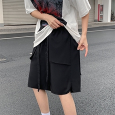 黑色