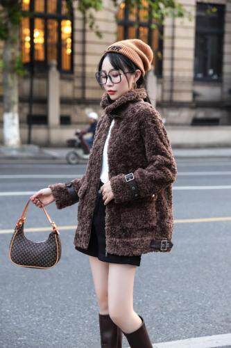 冬季现货三七毛皮毛一体，女装，春语雨桐