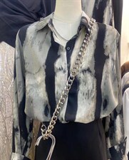 2022秋季新款时髦个性水墨画宽松复古风衬衫，女装衬衫，L·H·X