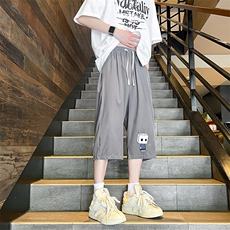 灰色