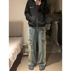 深蓝色