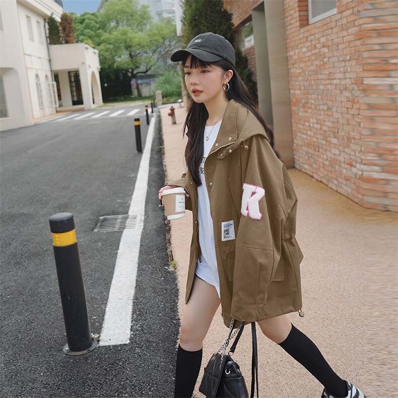 【新品现货】2022秋新款刺绣重工派克风衣251-606-P165-K228,女装风衣,浙宝189