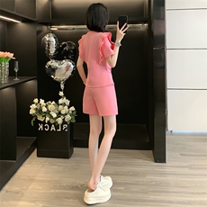 高级感时尚休闲运动套装女夏新款圆领粉色立体花朵上衣短裤两件套，女装套装/套裙，2C310